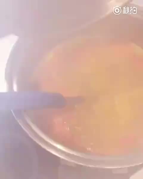 周丽淇素颜秀厨艺