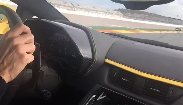 博基尼大牛Aventador S赛道表现