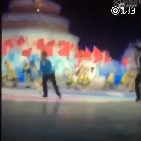 玖月奇迹王小玮春晚摔倒