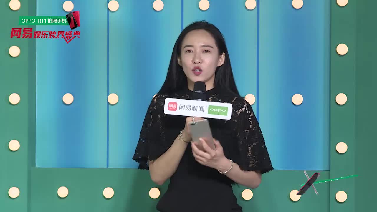 孙小猴：因爱唱歌结缘直播 镜头背后反差清晰