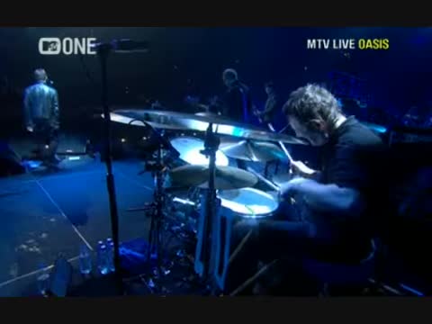 Oasis - Wonderwall (Live at Wembley Arena 2008)