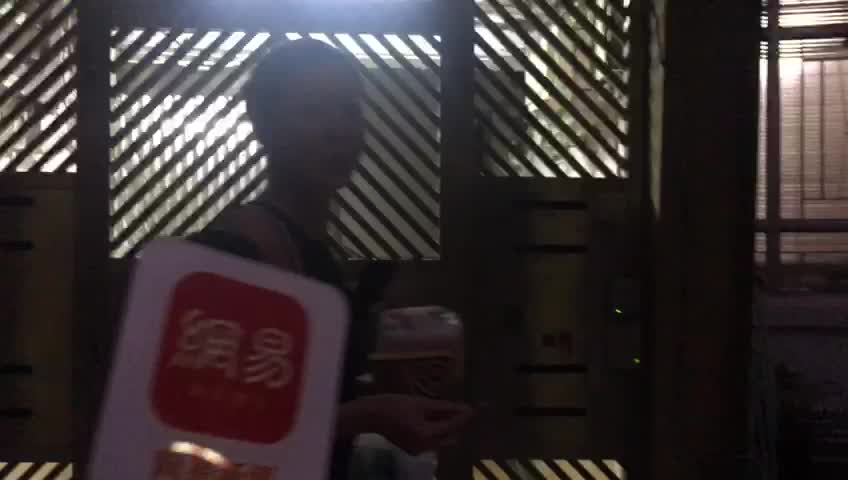 独家采访吴绮莉
