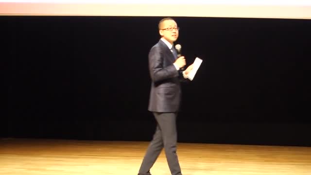 伏彩瑞在WISE-2017·多哈世界教育创新峰会演讲