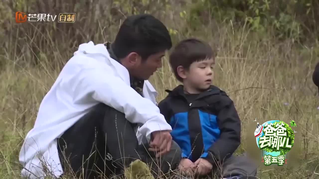 《爸爸5》嗯哼爆发惊人意志力 杜江教育观获赞